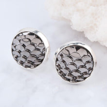 Load image into Gallery viewer, Mermaid Scale Earrings
